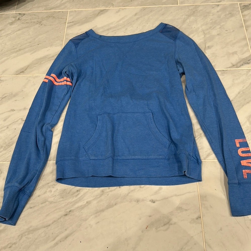 Long sleeve shirt with stripe and love on sides